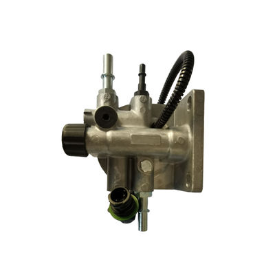 Dizel Filtre Başlığı 7421462811 7420951277 KERAX DXI 11/13 için 3 delik  KERAX DXI 11/13